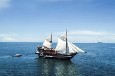 Jelajahi Laut