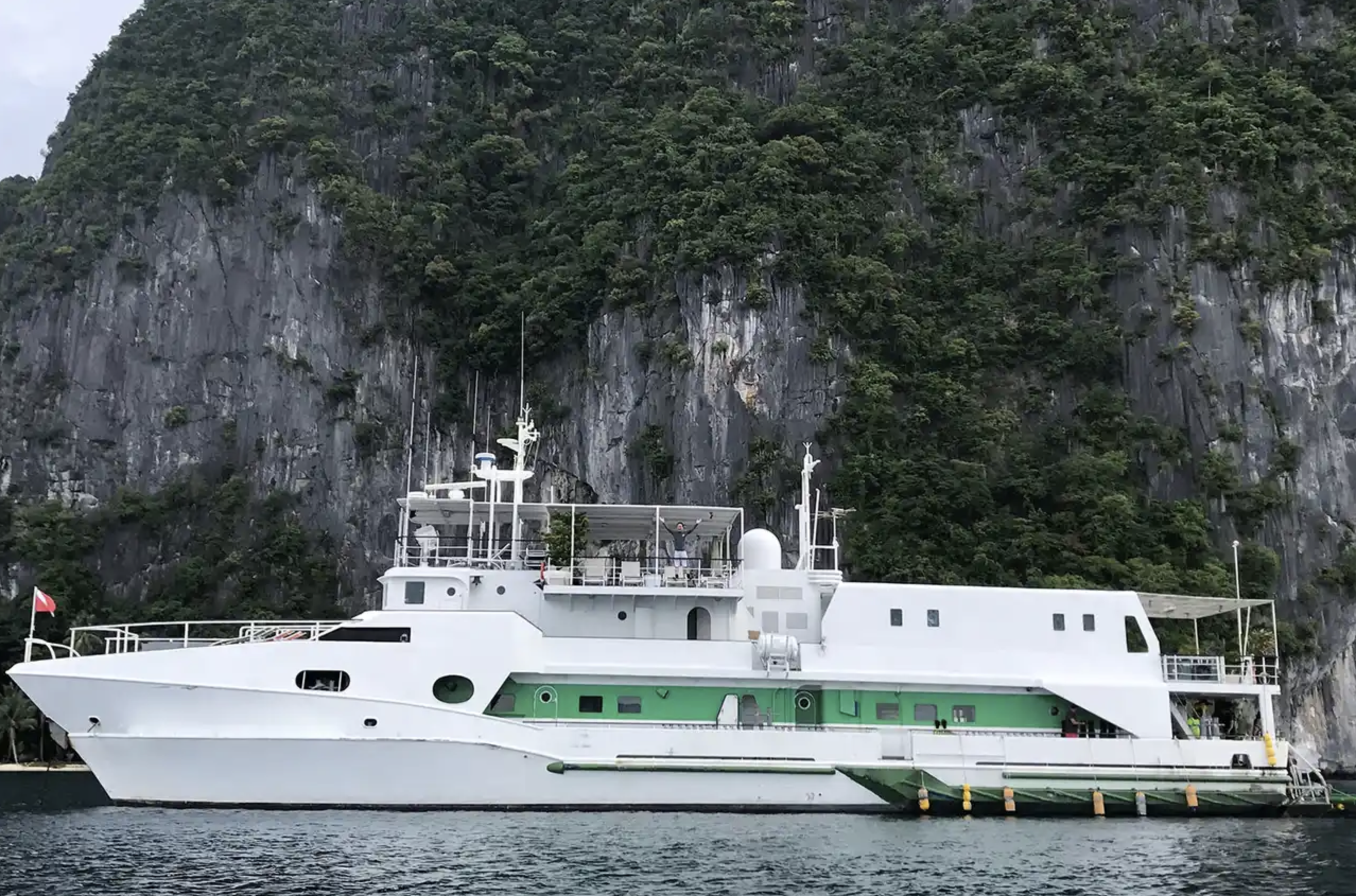 Stella Maris Explorer