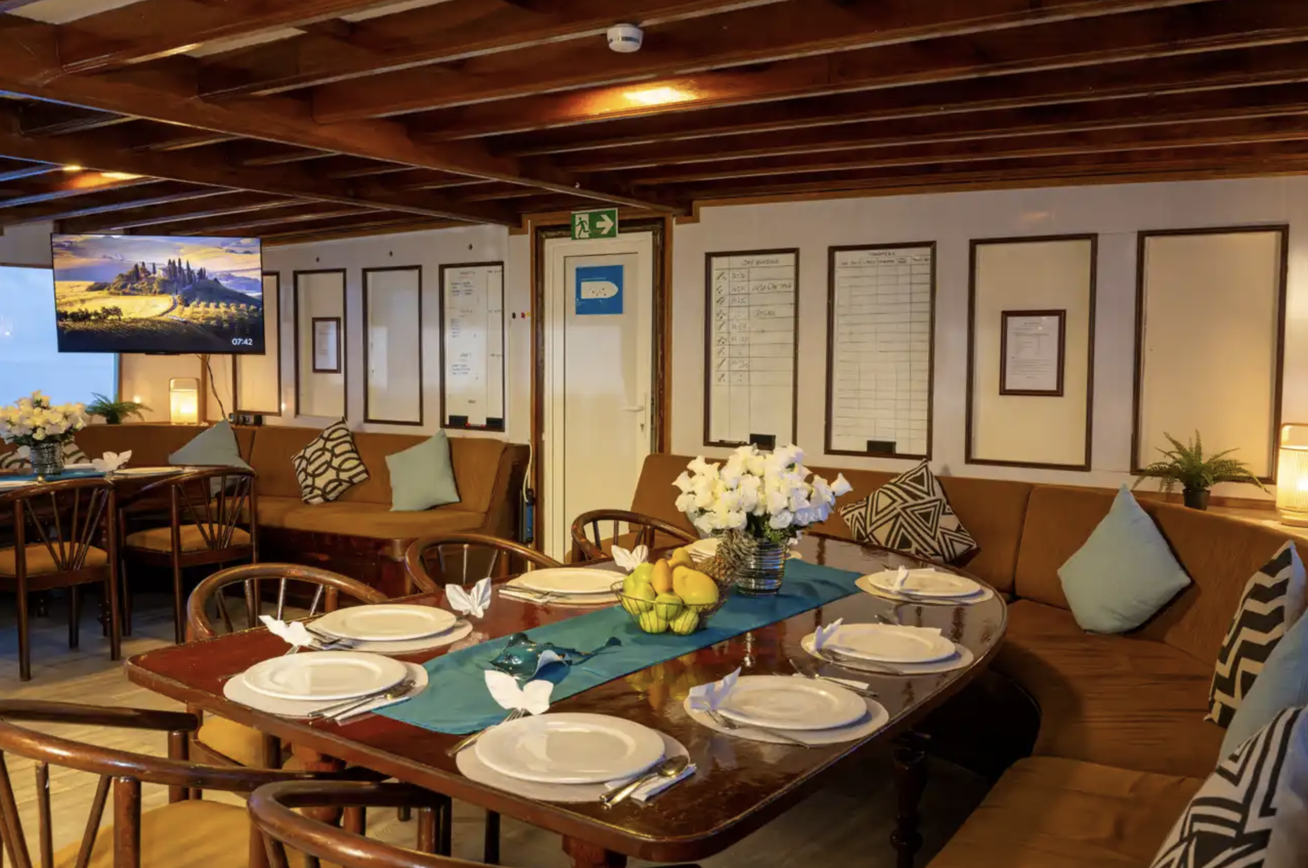 Amba Liveaboard